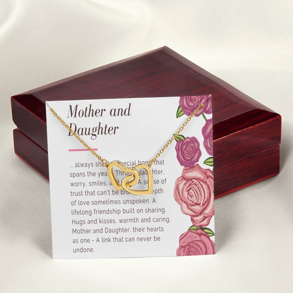 MO9E56~1 Interlocking Hearts Necklace
