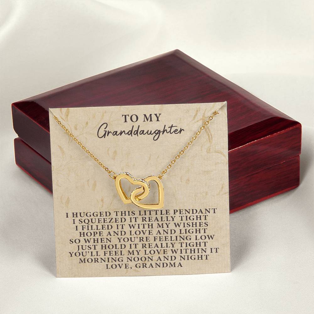 Give Her The Gift She Will Always Remember 💝 Interlocking Hearts Necklace