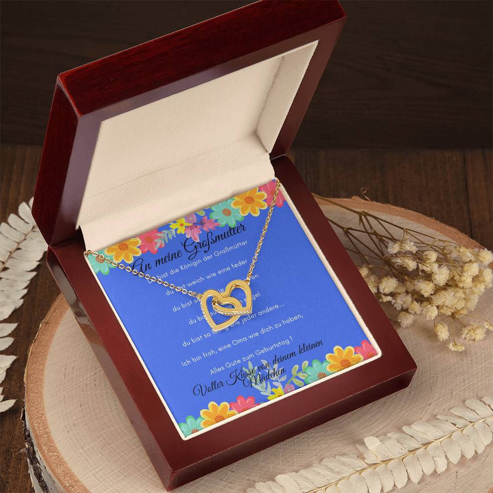 Großmutter Deiner Enkelin3 Interlocking Hearts Necklace