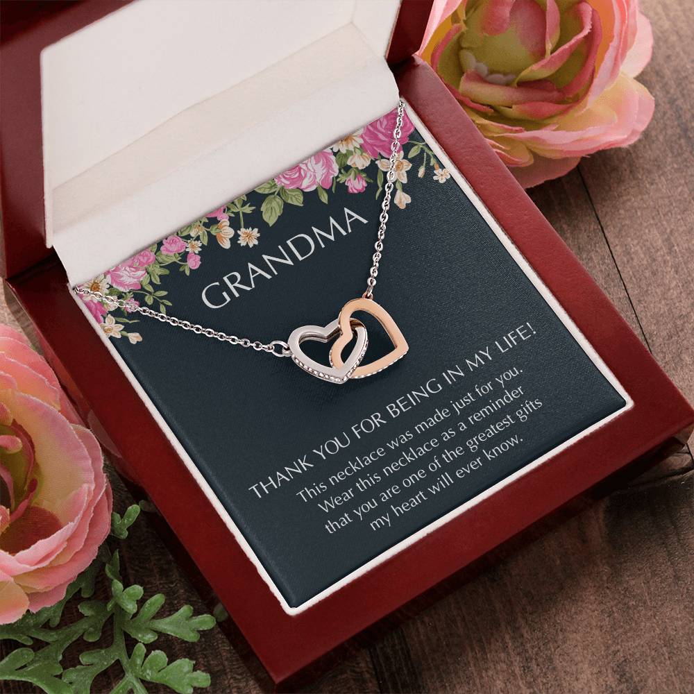 Grandma Interlocking Hearts Necklace Message Card