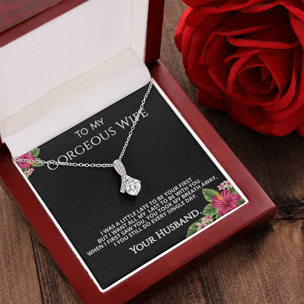 Breath Necklace. 1  Alluring Beauty Necklace